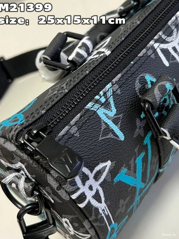 LOUIS KEEPALL VUITTON BANDOULIÈRE 25 0801